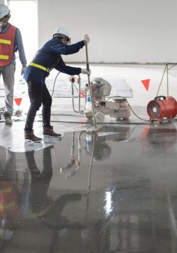 Workers-painting-epoxy-flooring_0_1200